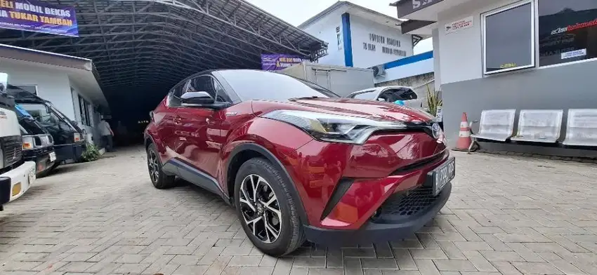 Toyota C-HR 1.8 Hybrid A/T - 2021
seperti baru
km 17.100