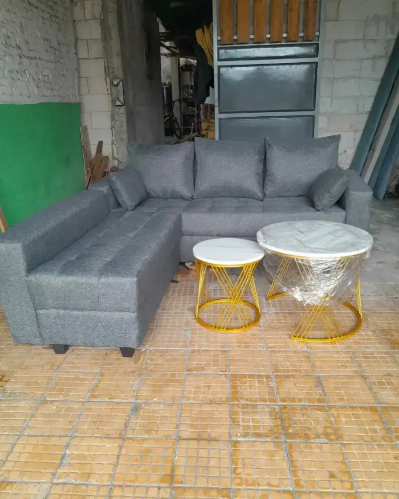 Sofa minimalis tarik