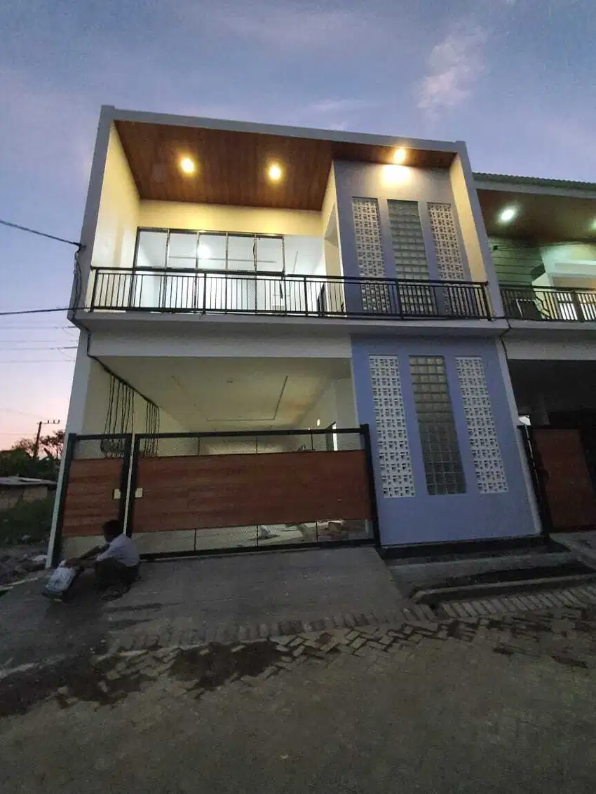 RUMAH KOST CAFE LARIS MAHASISWA ITS HANG TUAH DI BUMI MARINA MAS