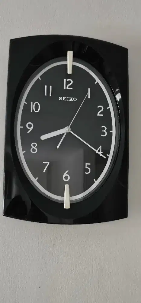 Jam Dinding Seiko Original