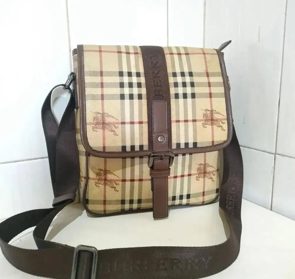 Original sling bag burberry