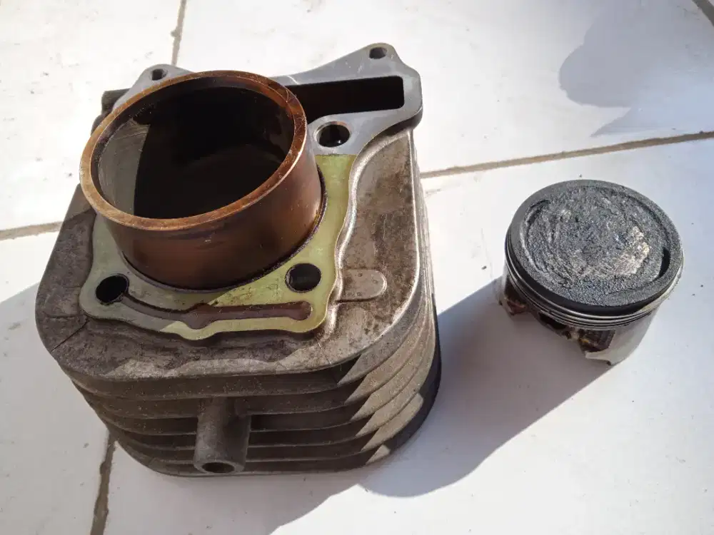 Seher blok piston motor suzuki skywave
