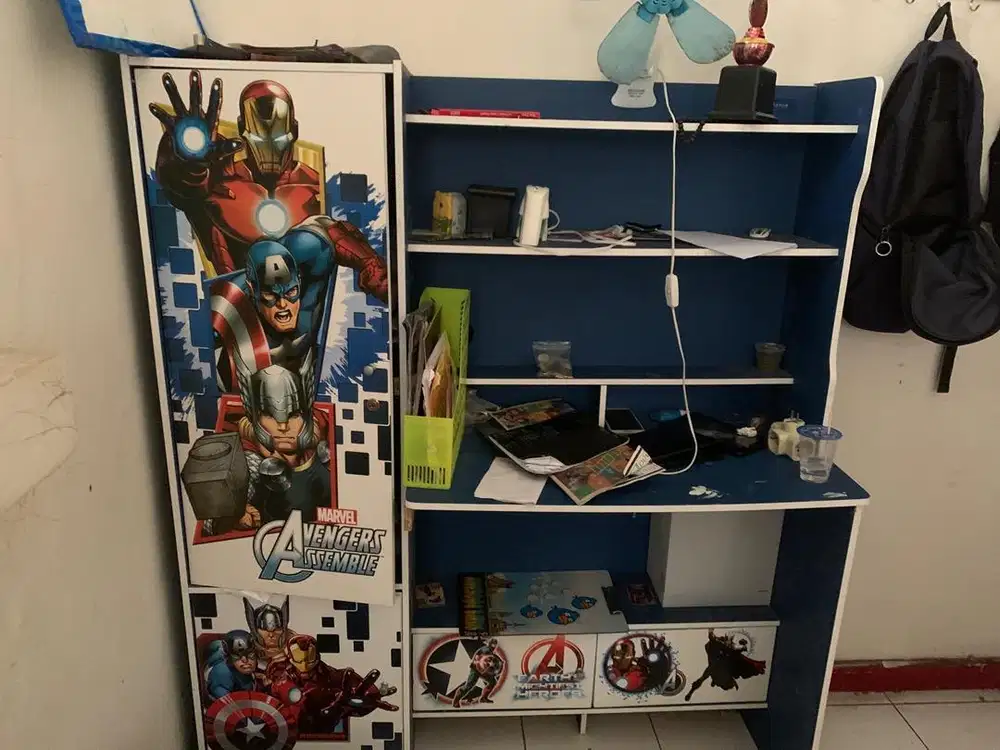 Meja belajar anak laki2