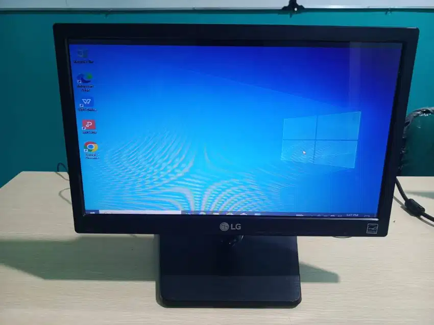 MONITOR LG 16M37A