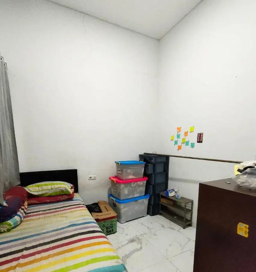 Rumah Taman Holis Indah Dijual Siap Huni