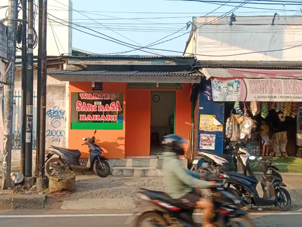 Nyari pekerja cewe maks umur 28 yang udah pengalaman di warteg