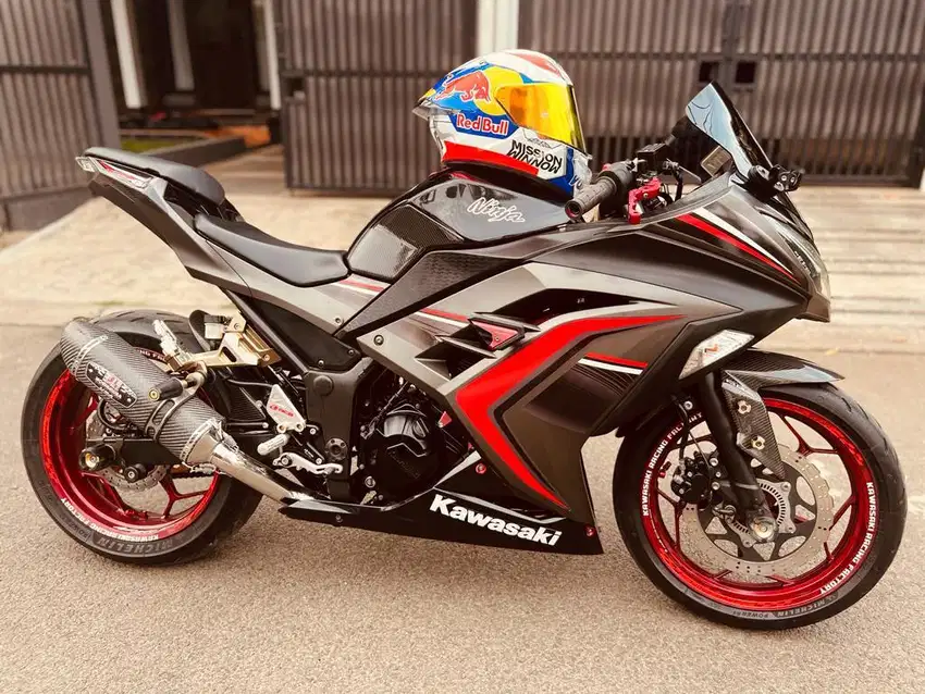 Dijual kawasaki Ninja 250 FI ABS type tertinggi