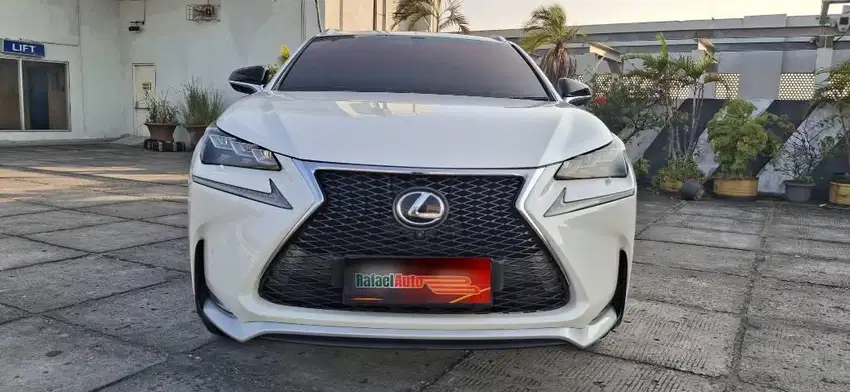 Lexus NX200t F-Sport A/T 2016