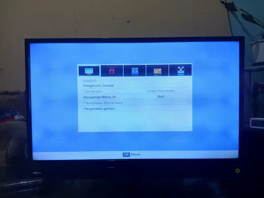 Jual tv toshiba 32inc msh analoq/ hrs pakai STB