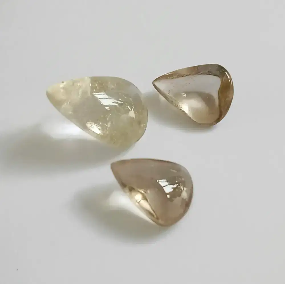 Batu Kecubung Teh/Smoky Quartz Natural.