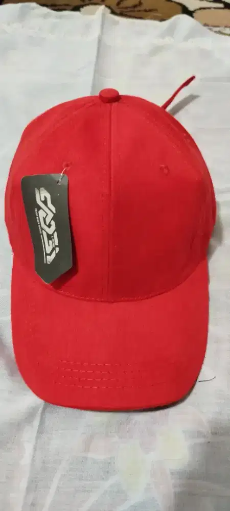 Topi polos berkualitas