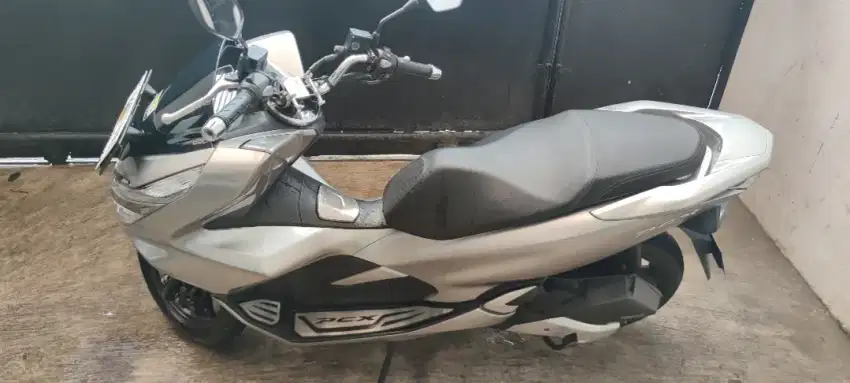 Honda PCX silver 150cc 2019