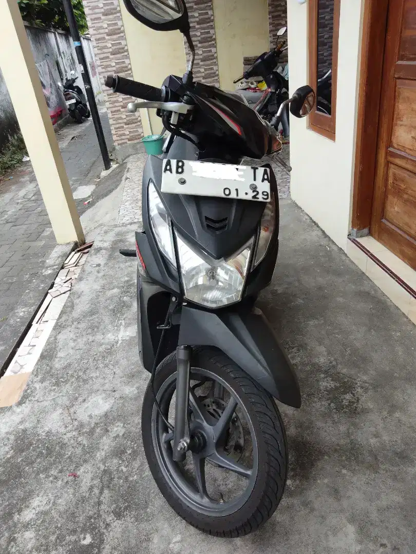 BEAT HITAM 2015