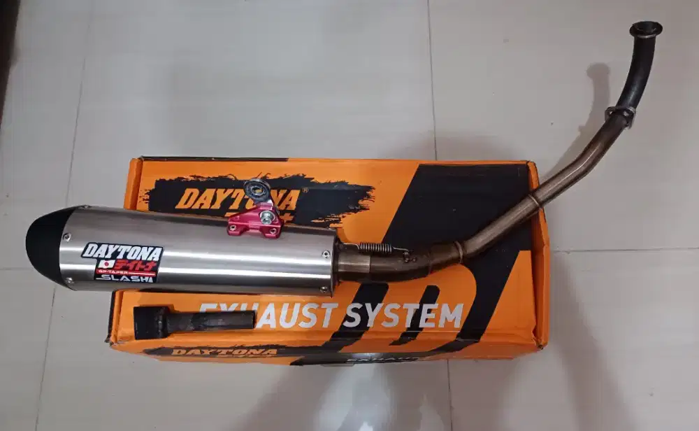 Knalpot Racing Daytona Slash GP Taper Nmax 2020