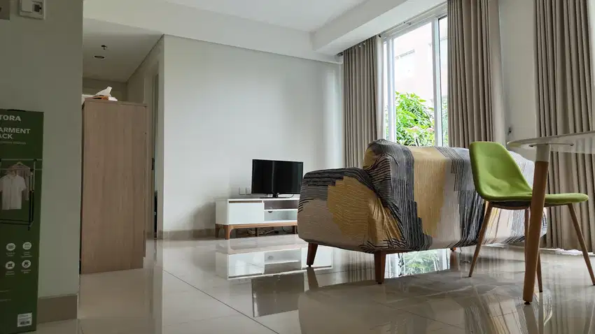 Hunian Mewah Full Furnished - 2+1BR, View Kolam Renang , Siap Huni!