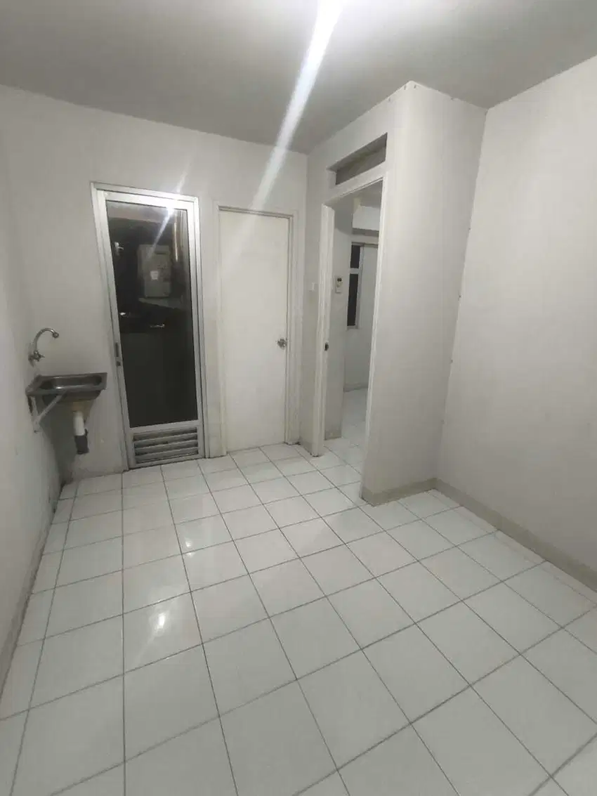 Dijual segera apart 2 kamar kalibata city shm