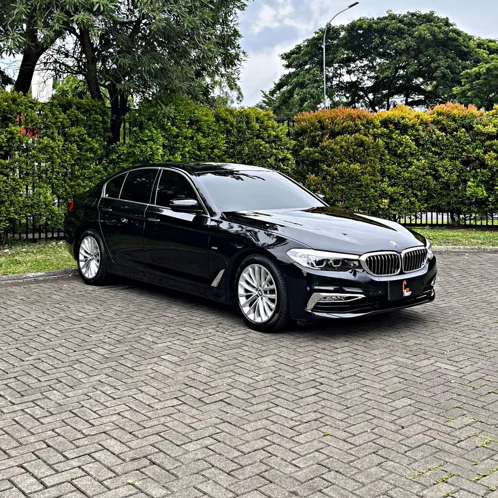 LOW ODO! BMW 530i Luxury 2018 g30 2019 faktur 2020 c300 bergaransi