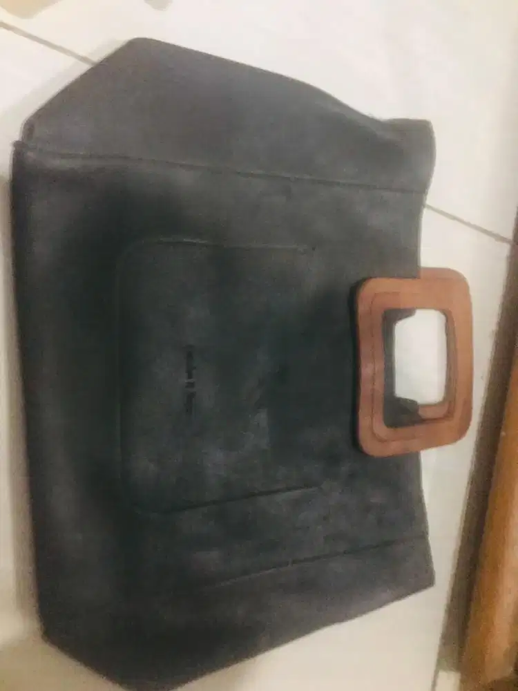 Tas warna hijau army