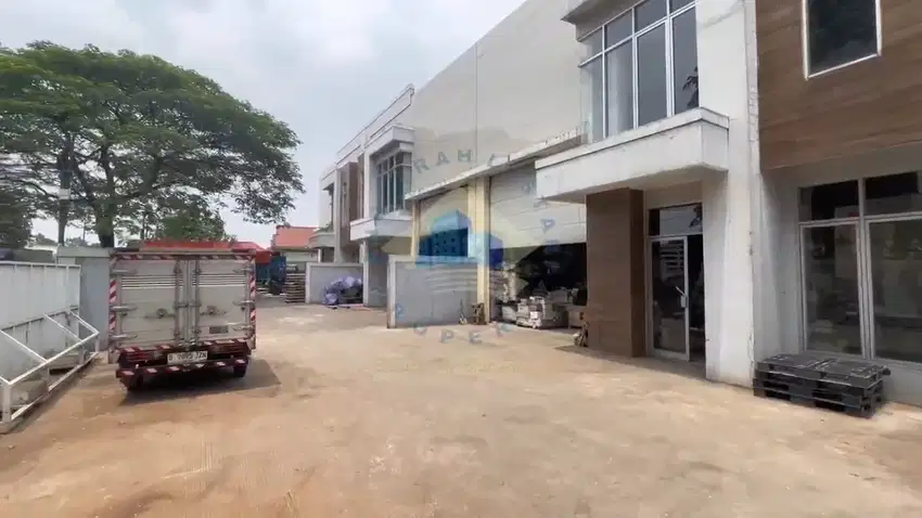 GUDANG STRATEGIS SIAP PAKAI LT 357m LB 276m 2200W SHM CURUG TANGERANG
