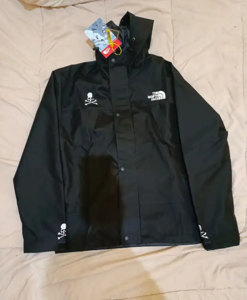 Jaket TNF X MASTERMIND  SIZE L
