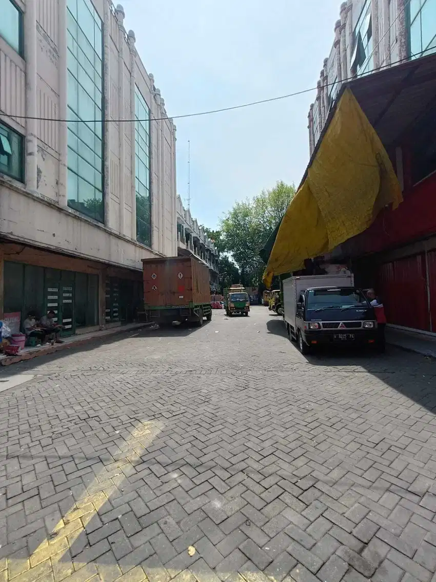 DIJUAL CEPAT Ruko 3,5 Lantai Pengampon Square dekat Pasar Atum