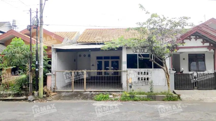 RUMAH MINIMALIS MURAH TAMAN SULFAT MALANG,DEPAN TAMAN