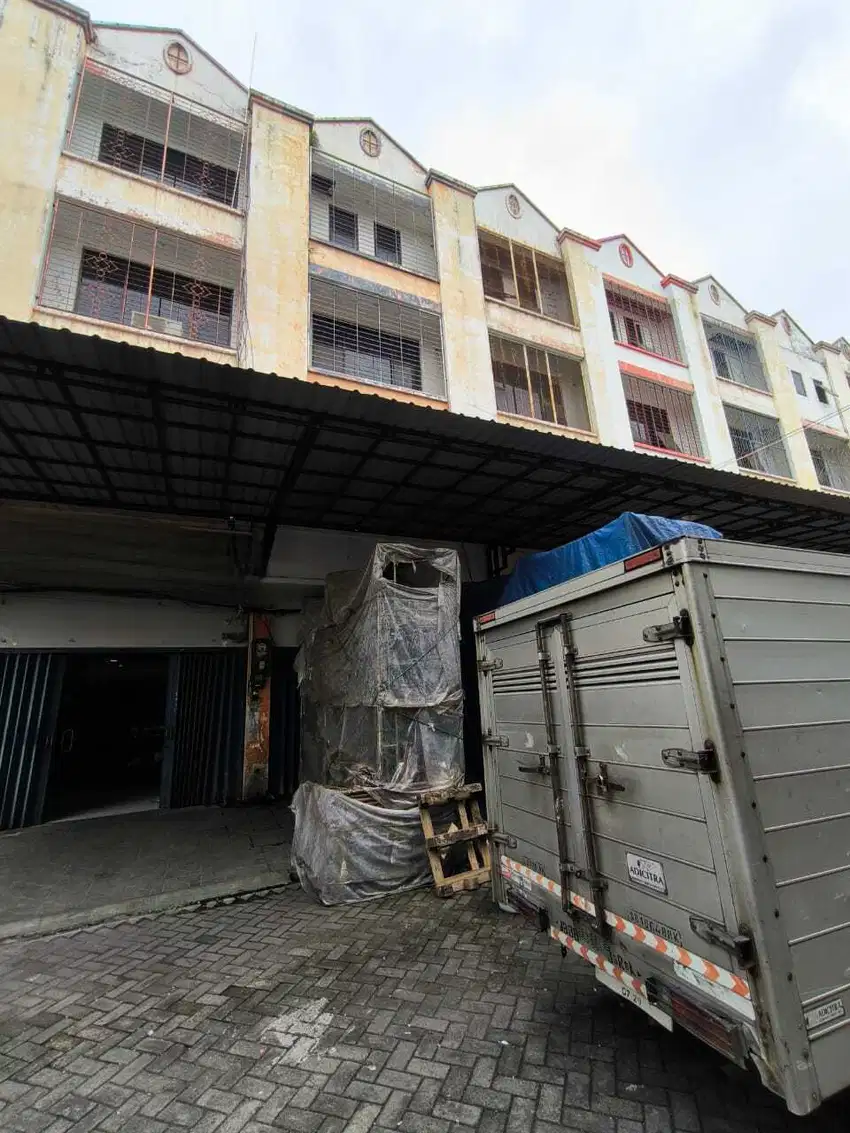 Ruko 4 Lantai Bagus SHM di Jl Dupak Lokasi Strategis