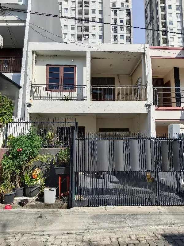 Jual Rumah Sunter Graha Pratama Kondisi Terawat