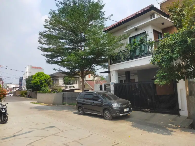 DIJUAL RUMAH BAGUS KOMPLEK ARINDA PERMAI DEPLU PONDOK AREN.