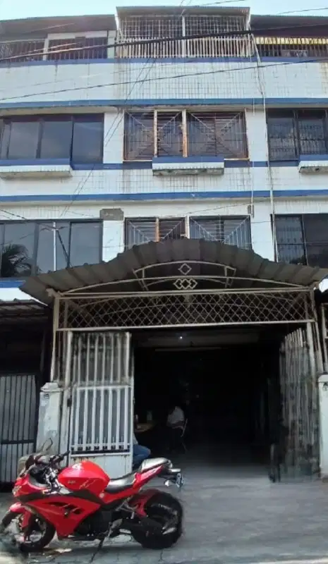 DIJUAL HUNIAN 3 LANTAI &  LB 202 M- PETOJO - JAKPUS