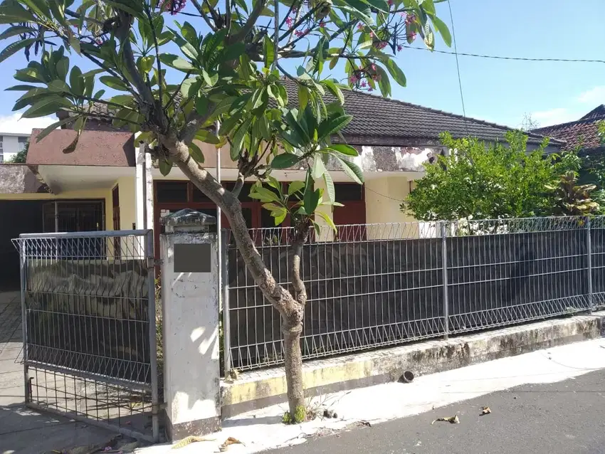 Rumah tengah kota Mataram dekat hotel Santika