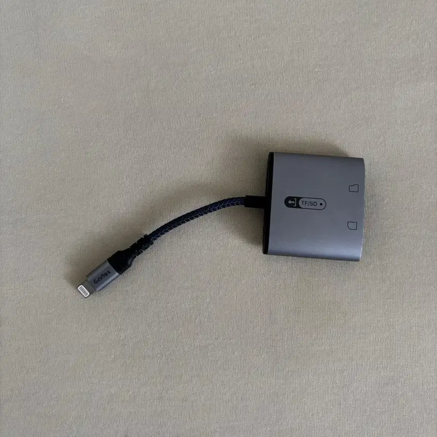 Cortex MH387 Lightning Card Reader