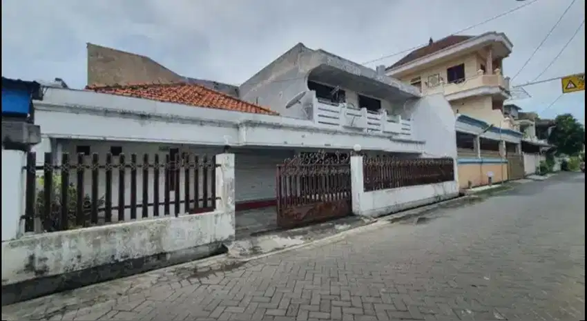 RUMAH HITUNG TANAH KARANG EMPAT DKT PUTRO AGUNG,KRAMPUNG,KALIJUDAN,
