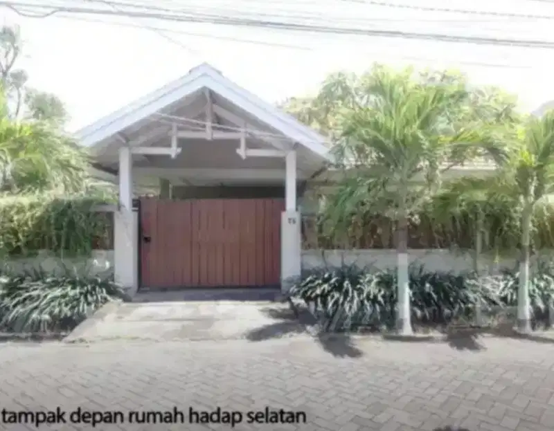 DIJUAL RUMAH HOOK MANYAR PUSAT KOTA MURAH