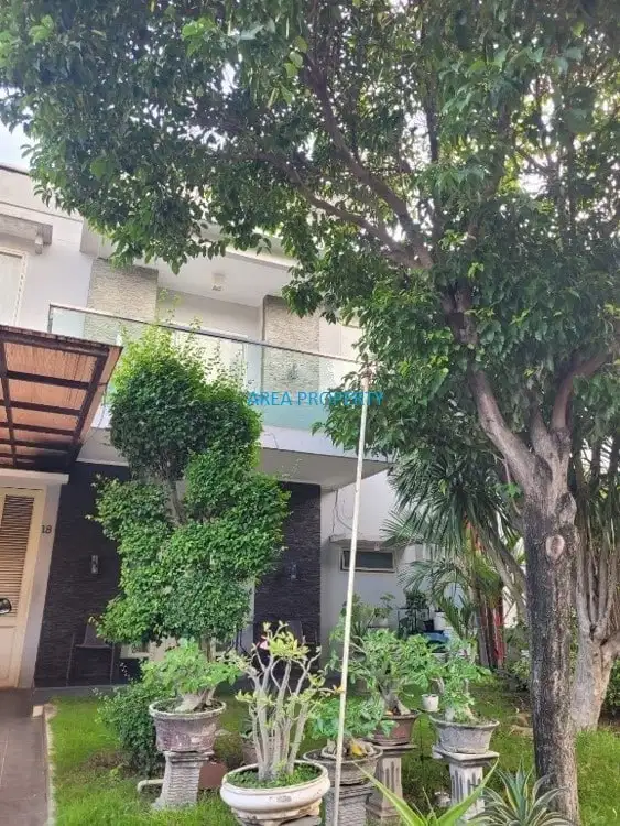 JUAL RUMAH STRATEGIS 2 LANTAI, ROYAL PARK , SURABAYA