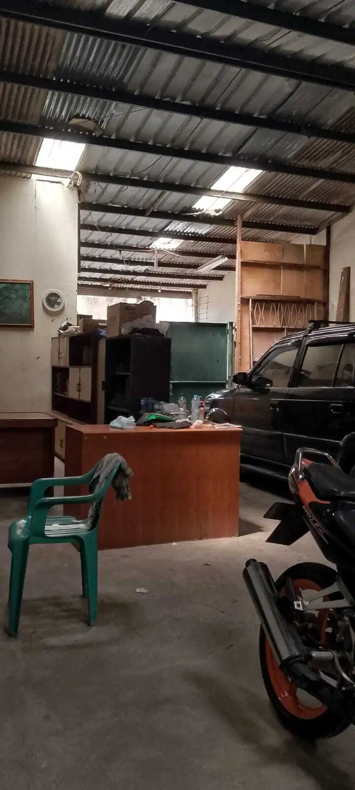 Terjun Bebas Rumah eks Pabrik  Rajut di Cibaduyut, Akses Tol Kopo