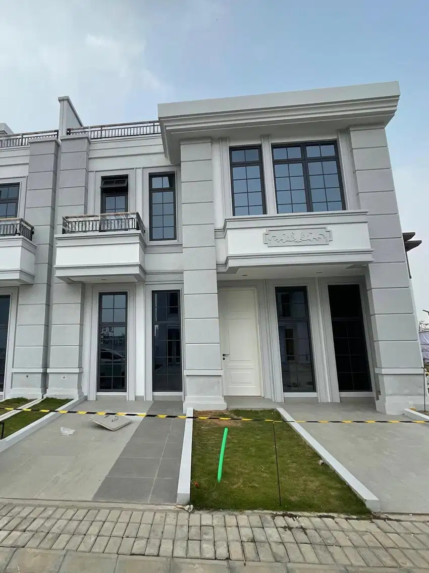Rumah mewah lakehome British classic lavon cluster fuji suvarna sutera