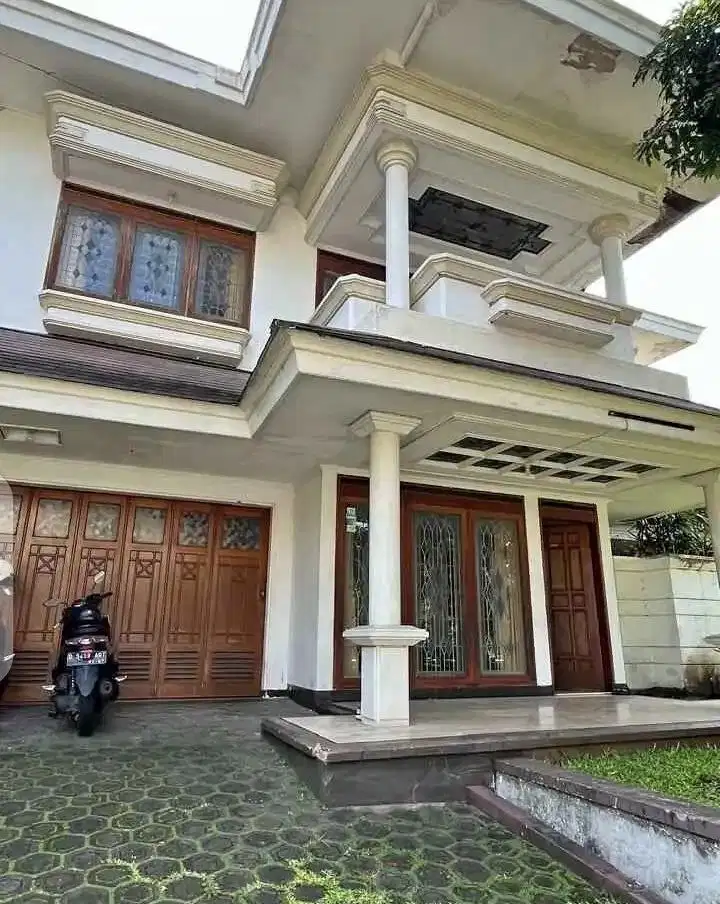 Dijual Cepat Murah Rumah Mewah Siap Huni Tubagus Ismail Dago Bandung