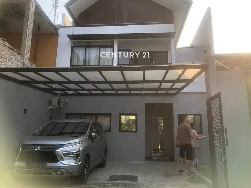 Rumah Bergaya Modern Dengan Semi Furnished Di Metland Menteng