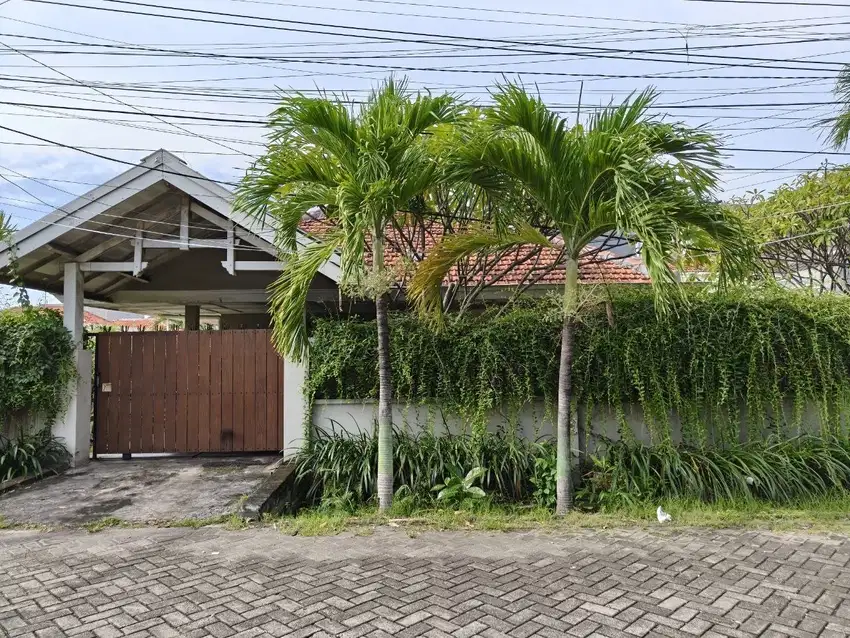 9jt-an/mtr! Dijual Rumah + Kantor Hook Manyar Tengah Kota Surabaya