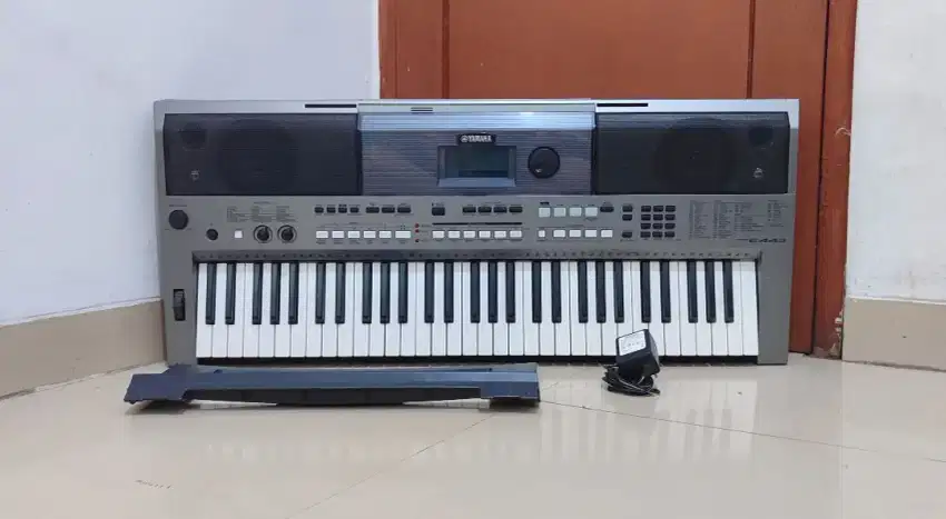 Yamaha PSR E443 bisa Flash disk