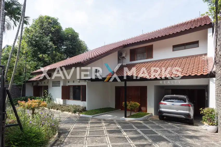 Dijual Rumah Mewah, Swimming Pool Semi Furnished Di Kebayoran Baru Jak
