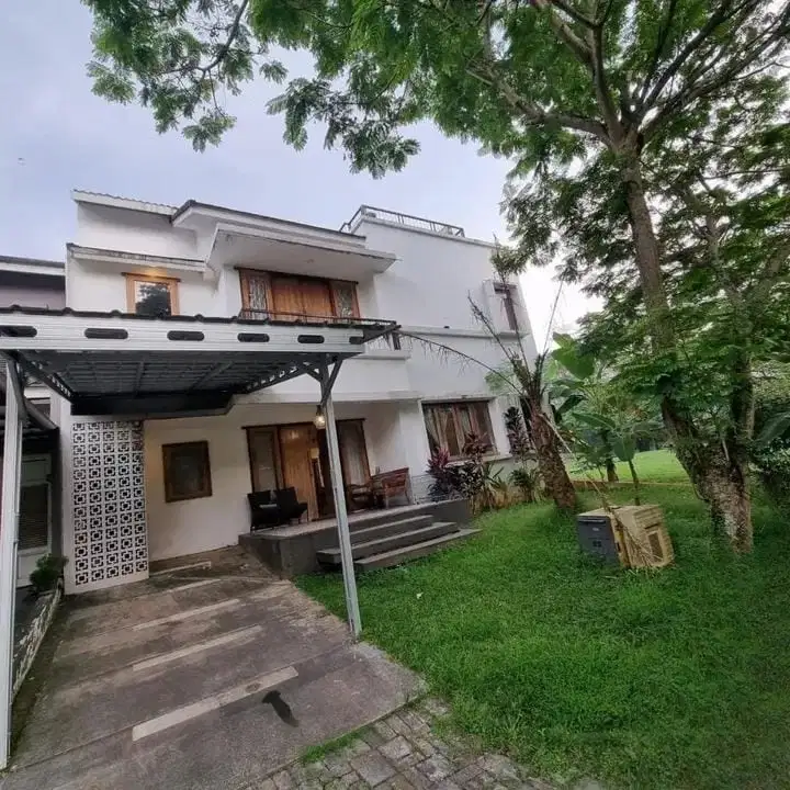RUMAH MURAH 3 LANTAI CLUSTER BLOSSOMVILLE THE GREEN BSD CITY