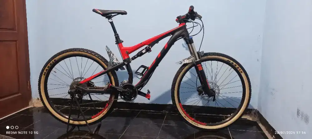 scott genius 750 size m alloy