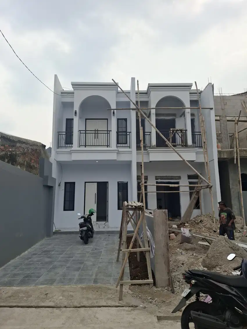 Rumah baru non cluster di jatiwarigin Bekasi