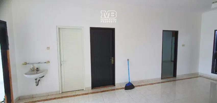 DIJUAL/DISEWAKAN RUMAH BAGUS SIAP HUNI DI KENCANA LOKA, BSD (EV)