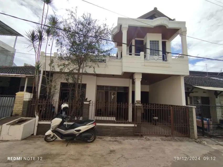 Rumah dengan Gaya Modern Siap Huni di Nata Endah Sayap TKI