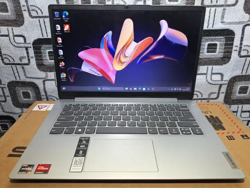 Laptop Lenovo ideapad Ryzen 5 ram 16gb SSD 512gb VGA Garansi on 2026