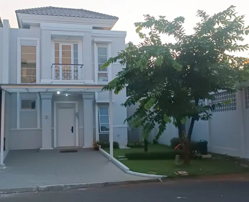 Dijual Rumah Mewah Minimalis di Cluster Alicante, Gading Serpong