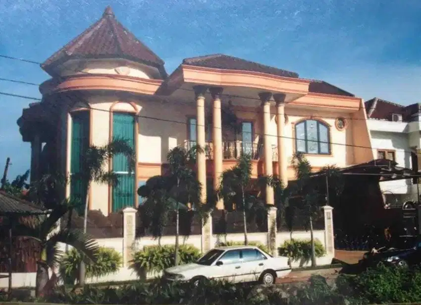 Dijual rumah mewah murah 2lt private pool Meruya kembangan jakbar